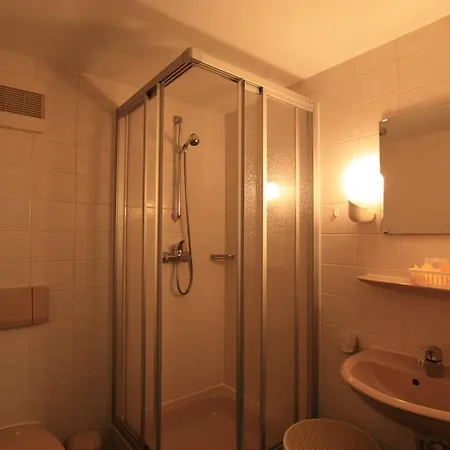 Buergerhof Szálloda 3*