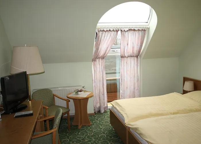Hotel Buergerhof 3*